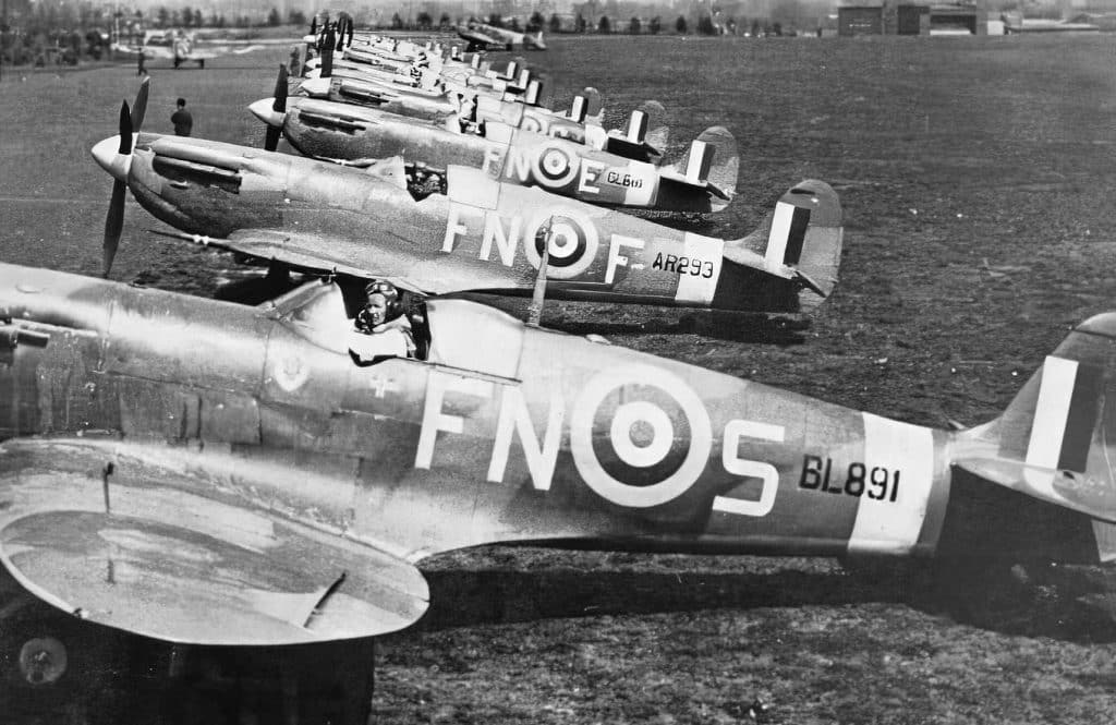 Spitfire Mk VB-fly fra den norske 331 Squadron. Eskadrillekoden ’FN’ blev nogle gange forklaret som ’First Norwegian’ eller ’For Norge’.